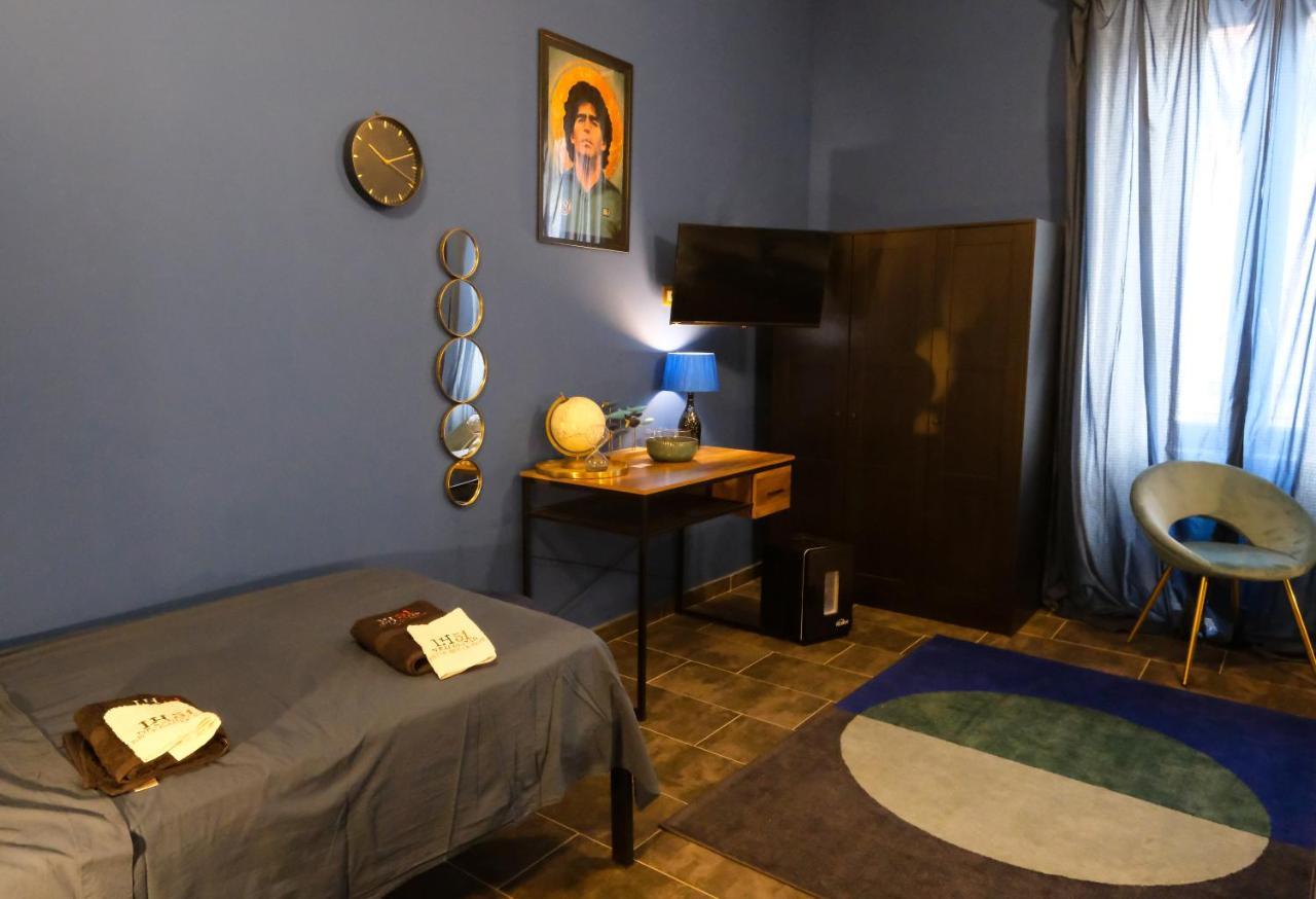 Lh51 Rooms Napoli Eksteriør billede
