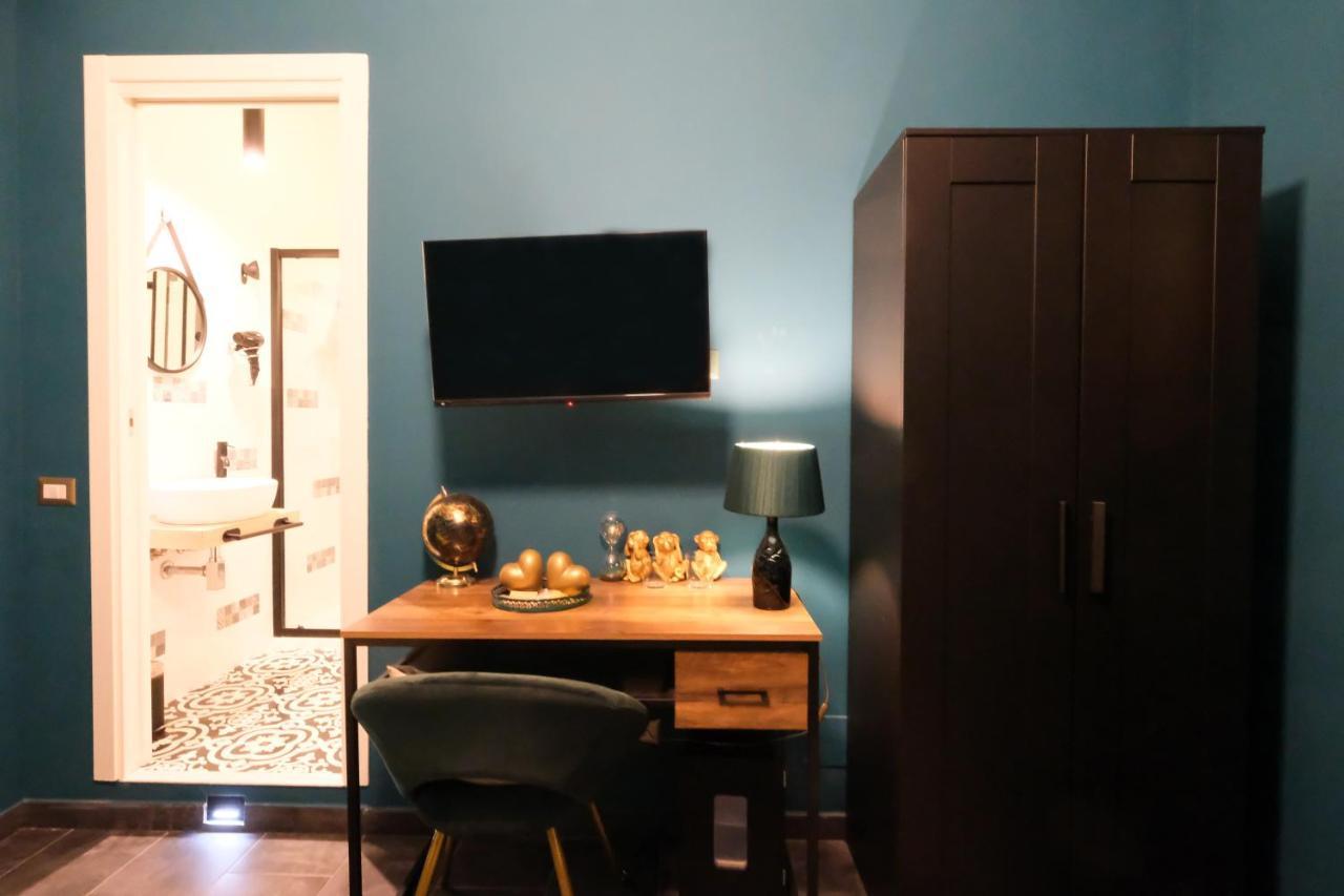 Lh51 Rooms Napoli Eksteriør billede