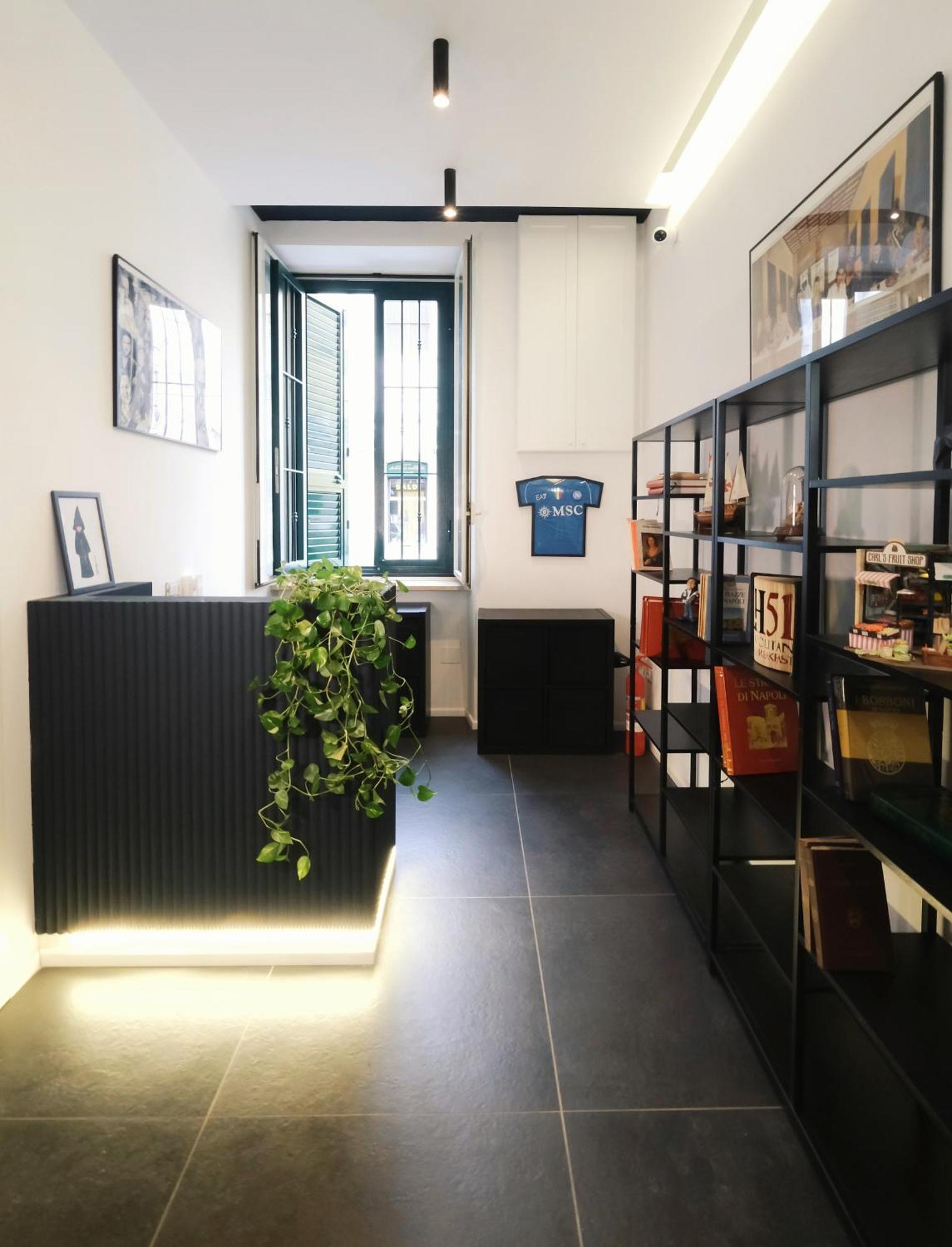 Lh51 Rooms Napoli Eksteriør billede