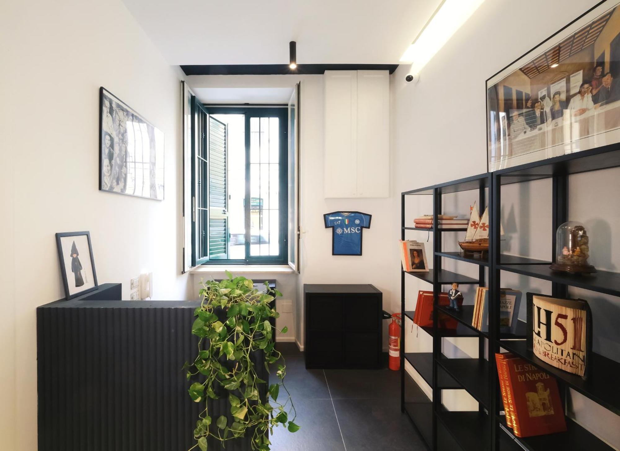 Lh51 Rooms Napoli Eksteriør billede